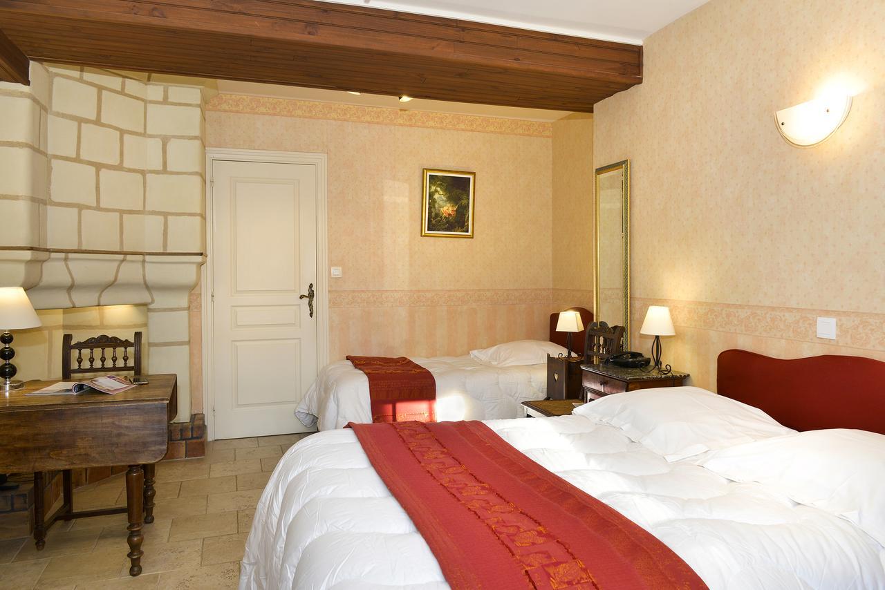 Logis Manoir De La Giraudiere Beaumont-en-Véron Dış mekan fotoğraf